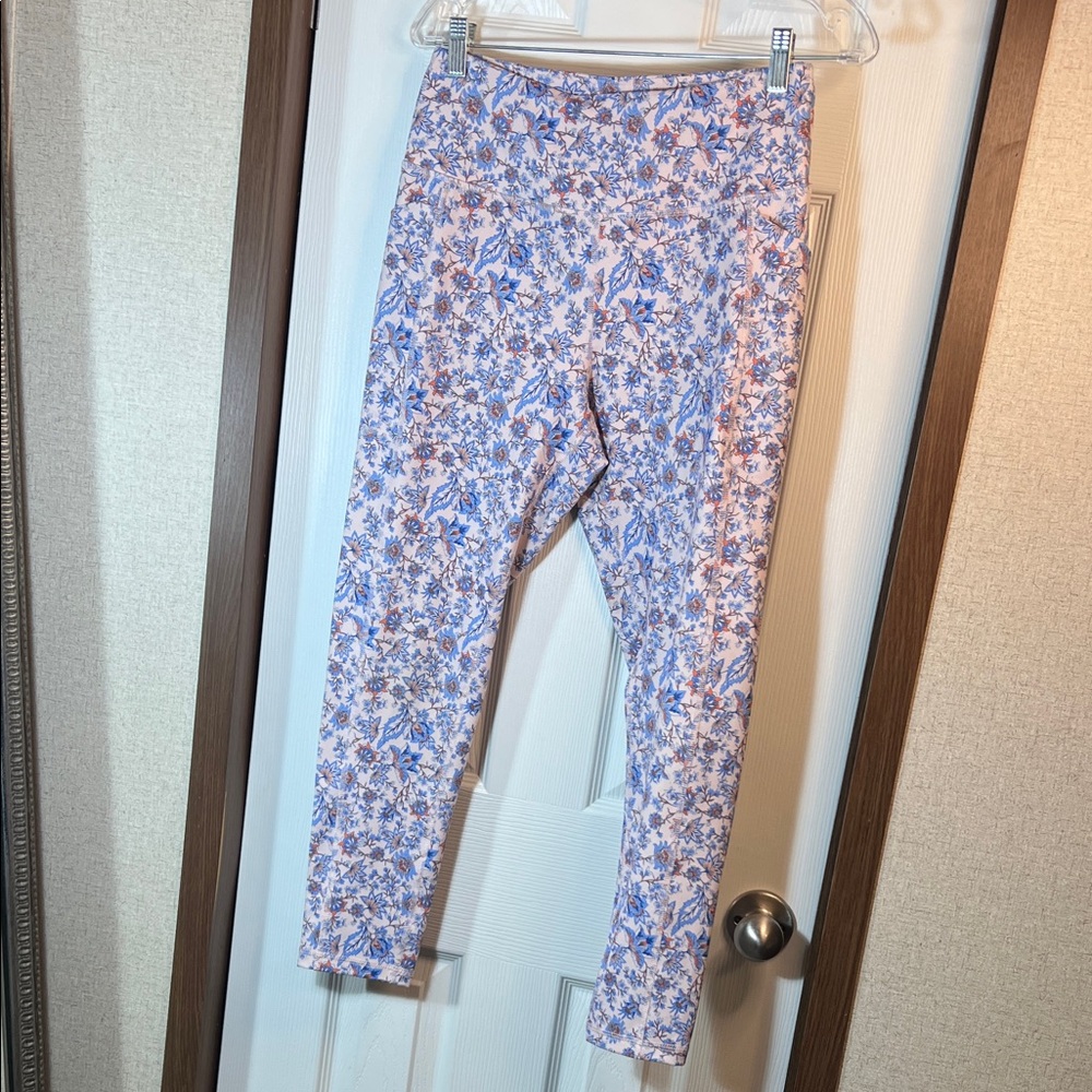 BCBGeneration Kids Leggings in Blue and Pink Floral